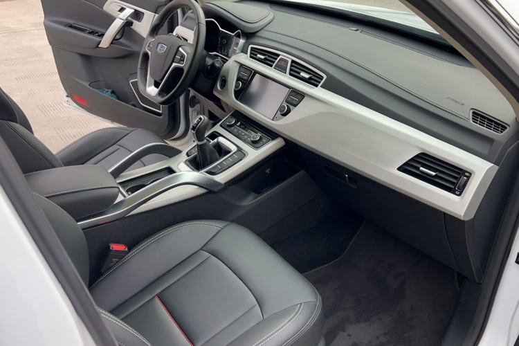 Used Geely Auto Emgrand X7 Sport 2020 1.8TD Manual Two-Wheel Drive Zhiya Model
