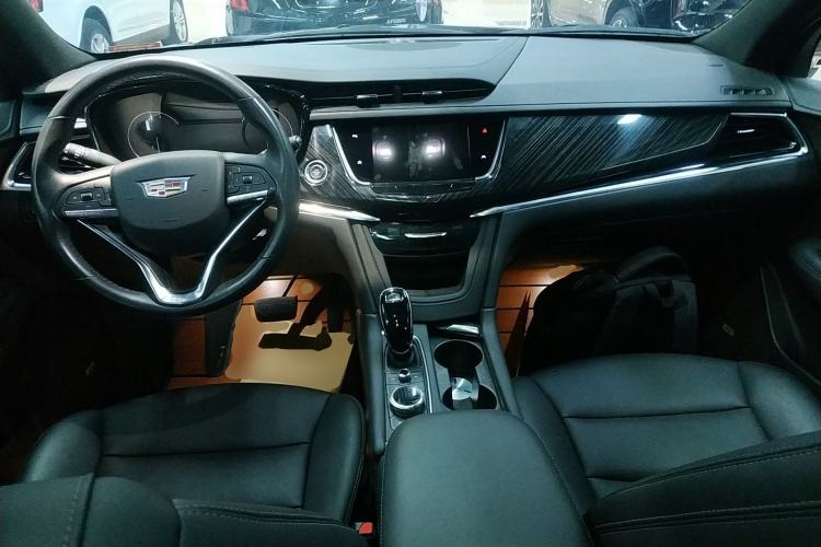 Used Cadillac XT6 2022 2.0T 7-Seater Two-Wheel Drive Luxury Version
