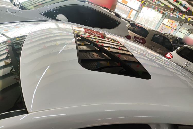 Used Roewe i6 2020 PLUS 1.6L CVT 4G Connected Glory Flagship Edition
