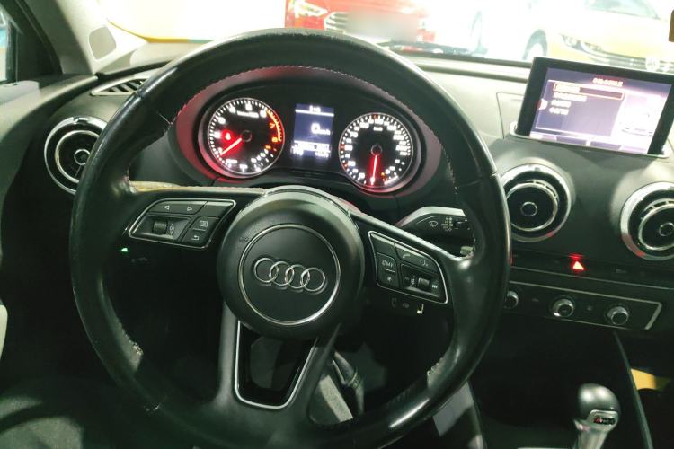 Used Audi A3 2018 30th Anniversary Edition Sportback 35 TFSI Fashion Model
