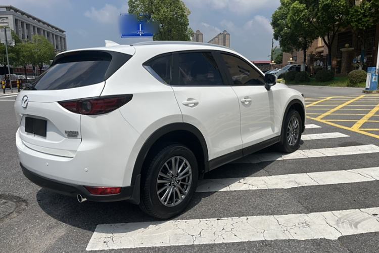 Used Mazda CX-5 2017 2.0L Automatic 2WD ZhiShang Trim China V Standard
