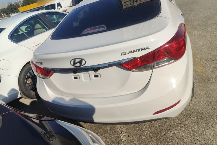 Used Hyundai Elantra 2015 1.6L Automatic Leading Model