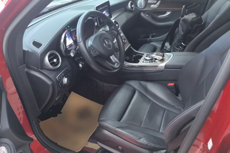 Used Mercedes-Benz GLC 2019 Refreshed GLC 300 L 4MATIC Dynamic Edition
