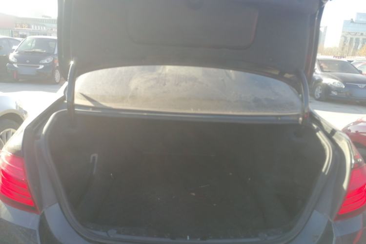 Used BMW 5 Series 2014 528Li Leading Model