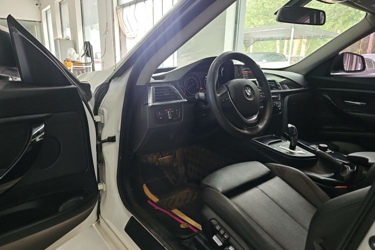 Used BMW 3 Series GT 2018 320i Sport Edition
