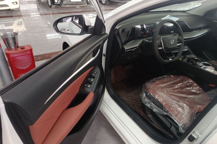 Used Changan Eado 2025 PLUS 1.4T Dual-Clutch High-Energy Version
