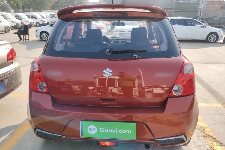 Used Suzuki Swift 2014 1.5L Automatic Fashion Edition
