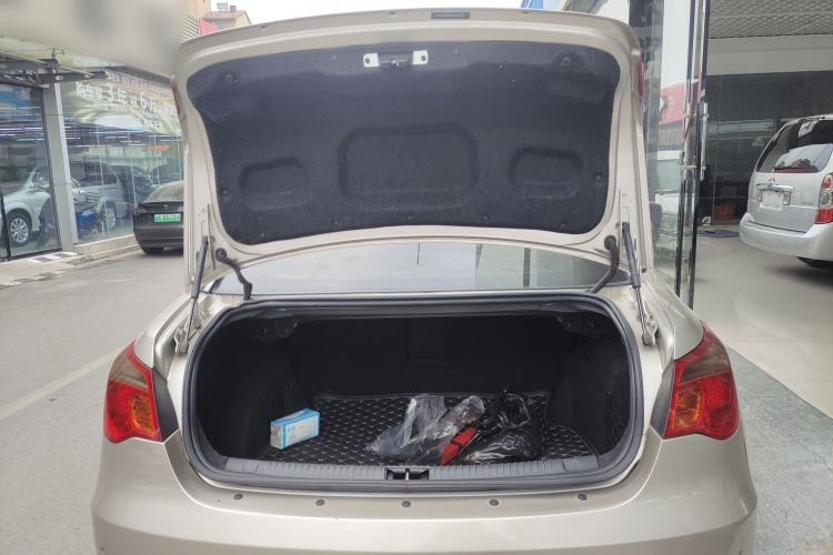 Used Roewe 550 2013 Classic Edition 550 1.8L Automatic Fashion Model