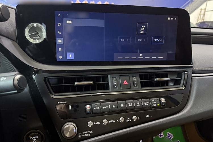 Used Lexus ES 2022 300h Excellence Edition
