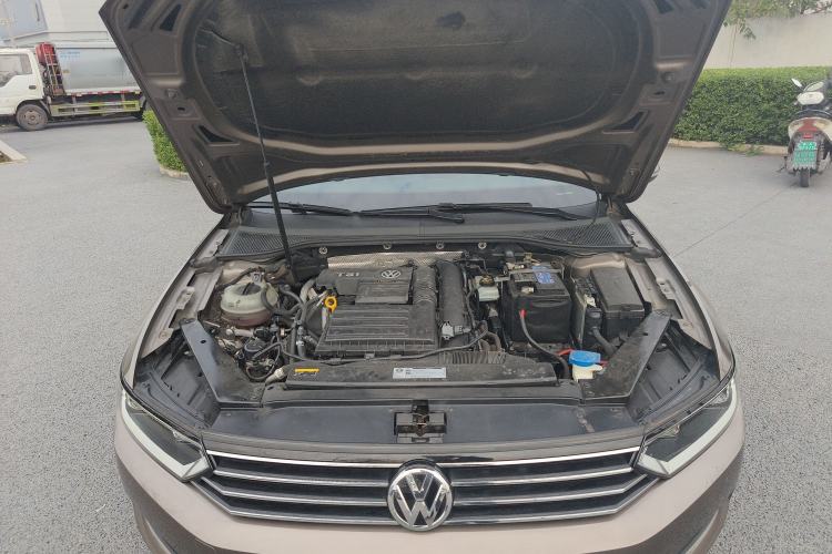 Used Volkswagen Magotan 2019 280TSI DSG Leading Model China VI Standard
