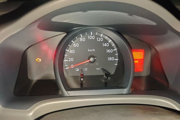 Used Nissan NV200 2016 Revised Version 1.6L CVT Luxury Edition
