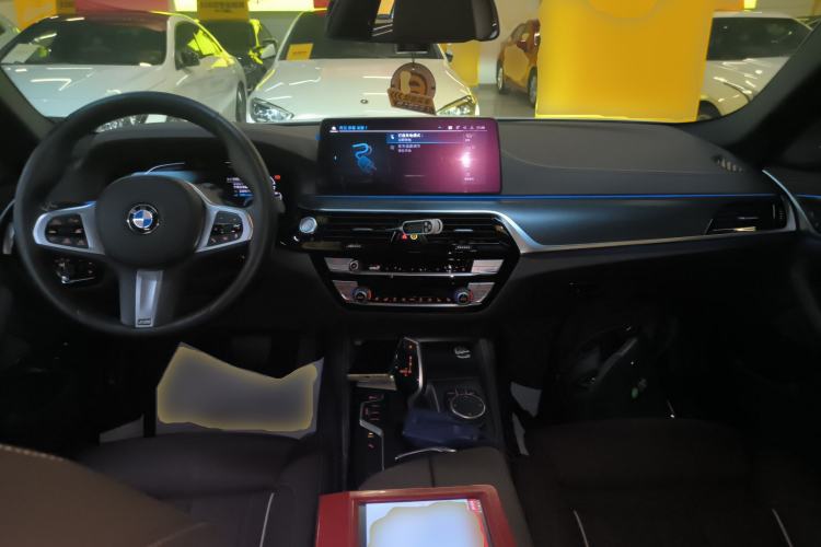 Used BMW 5 Series New Energy 2021 535Le Pioneer Edition M Sport Package
