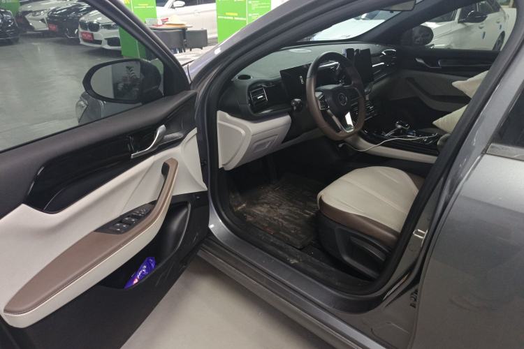 Used BYD Qin PLUS 2024 HONOR Edition DM-i 55KM Leading Model
