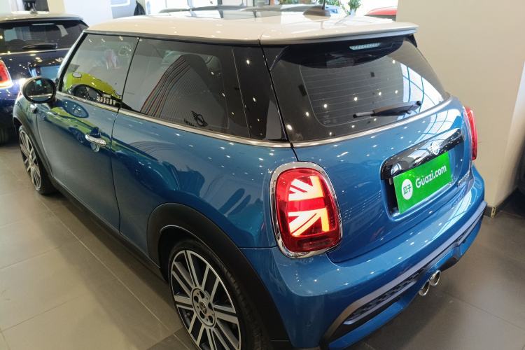 Used MINI MINI 2022 Updated 2.0T COOPER S Artist