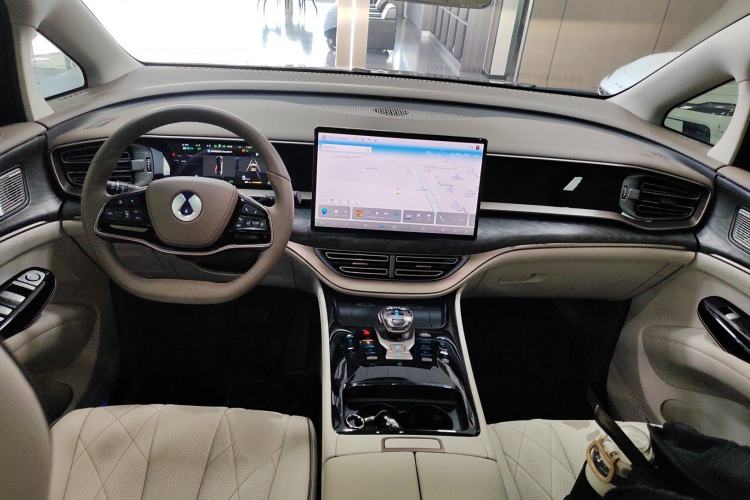 Used Denza D9 2023 DM-i 965 Luxury Model
