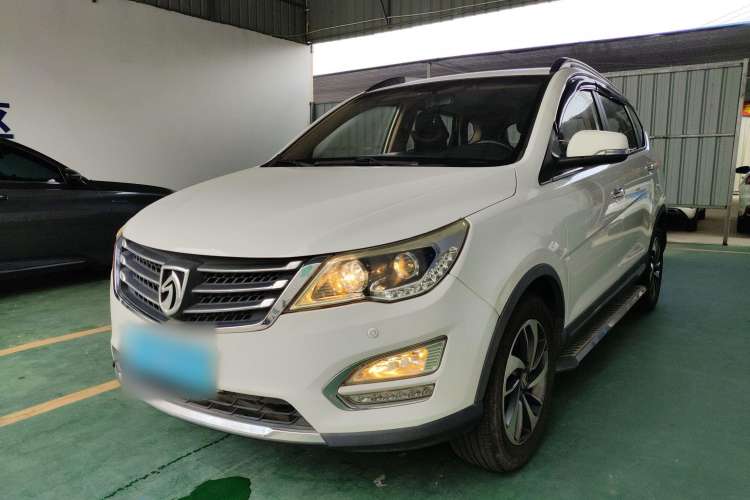 Used Baojun 560 2015 1.8L Manual Luxury Model