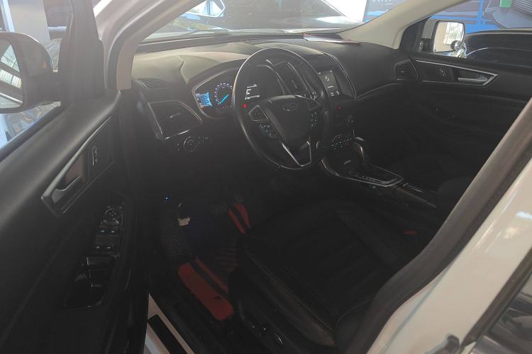 Used Ford Edge 2018 EcoBoost 245 Two-Wheel-Drive Titanium 7-Seater China V Standard
