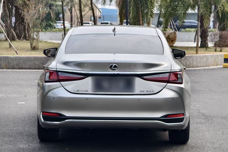 Used Lexus ES 2022 200 Excellence Edition
