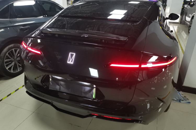 Used  12 2025 Ultra Extended-Range Edition