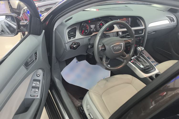 Used Audi A4L 2016 30 TFSI Collector's Edition Automatic Comfort Model
