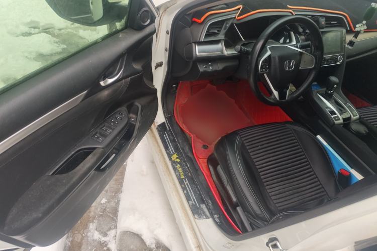 Used Honda Civic 2016 220TURBO CVT Luxury Edition
