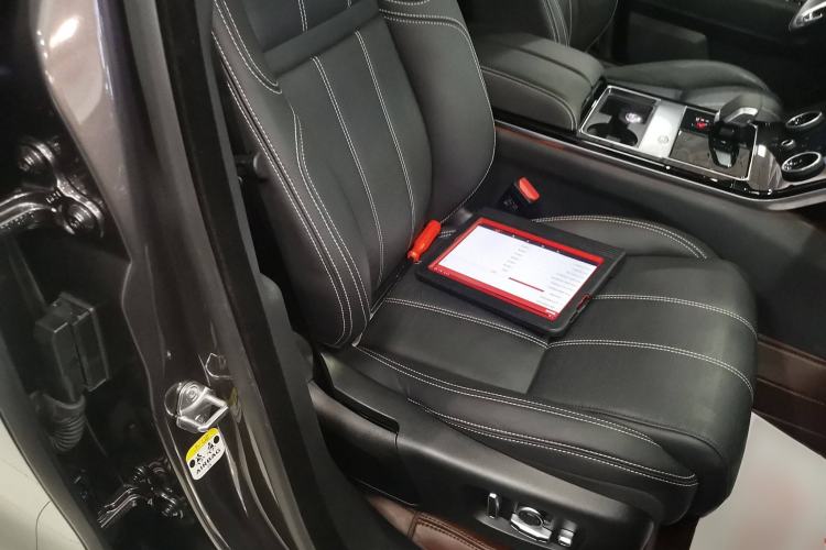 Used Land Rover Range Rover Velar 2022 250 PS Sparkling Heritage Edition
