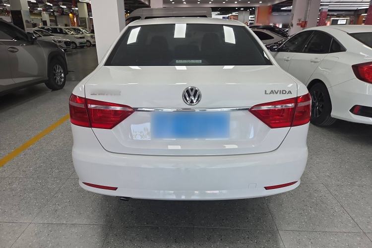 Used Volkswagen Lavida 2013 Revised Classic 1.6L Automatic Fashion Edition
