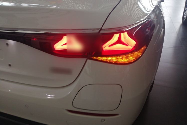 Used Mercedes-Benz E-Class New Energy 2024 E 350 e L Plug-in Hybrid Sedan