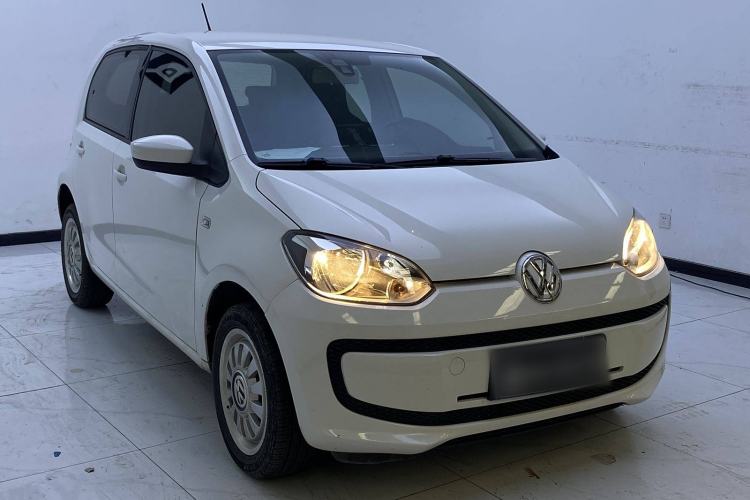 Used Volkswagen up! 2015 1.0L move up!
