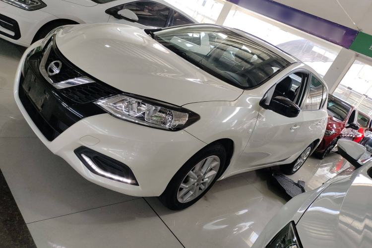 Used Nissan Tiida 2021 1.6L CVT Cool Edition
