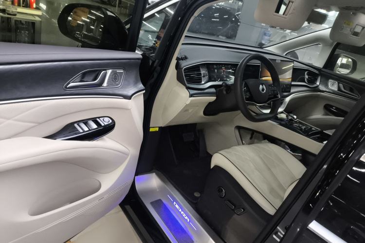 Used Denza D9 2024 DM-i 980 Four-Wheel Drive Prestige Model