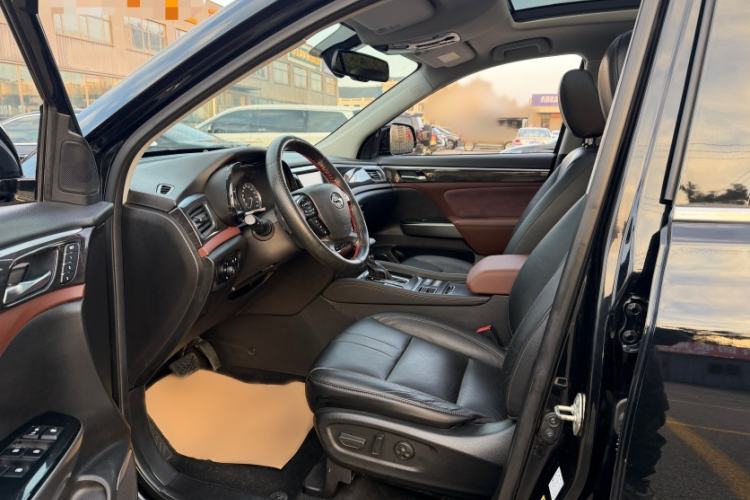 Used GAC Trumpchi GS8 2017 320T Two-Wheel Drive Luxury Smart Connectivity Version (7 Seats)
