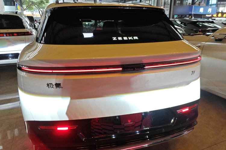 Used Zeekr 7X 2025 100kWh Long-Range All-Wheel Drive Intelligent Driving Version