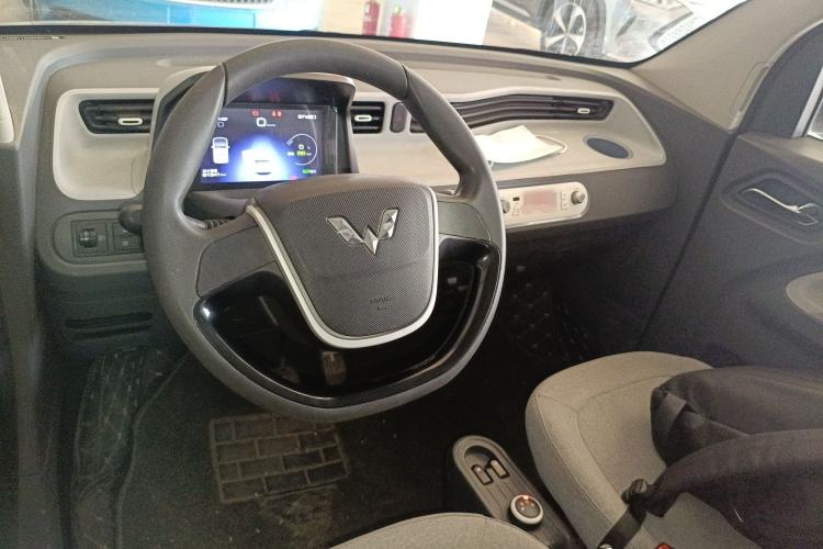 Used Wuling Hongguang MINIEV 2021 Macaron Fashion Model Lithium Iron Phosphate
