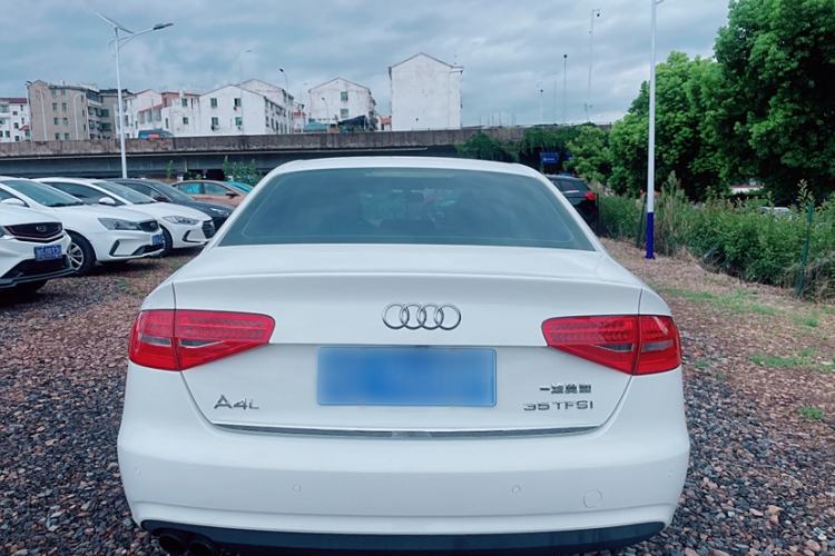 Used Audi A4L 2013 35 TFSI Automatic Standard Model
