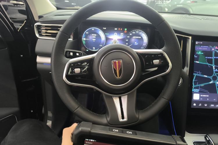 Used Hongqi HS7 PHEV 2024 2.0T PHEV Two-Wheel Drive Flagship Edition 6 Seats