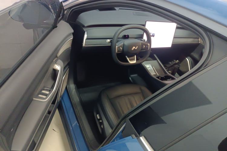 Used ONVO L60 2024 60 kWh All-Wheel Drive
