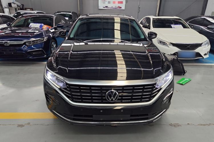 Used Volkswagen Passat 2022 330TSI Elite Edition Custom Version
