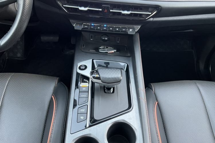 Used Oshan X7 PLUS 2022 1.5T Blue Whale Edition Automatic Geeker Navigation Model