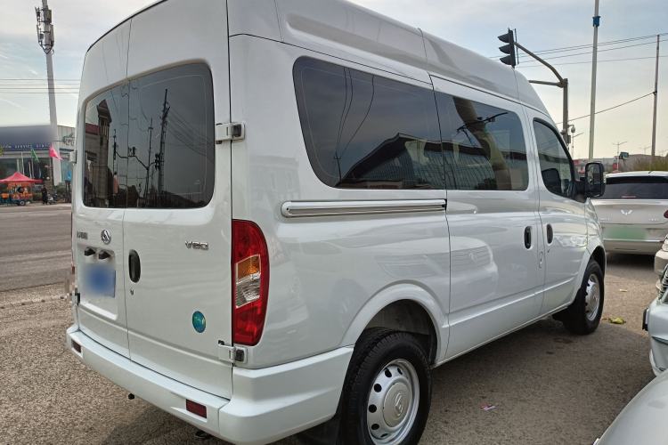 Used SAIC MAXUS Xintu V80 2023 2.0T Manual Classic Aoyuntong Power Version Short Wheelbase Ultra-Low Roof 5/6-Seater
