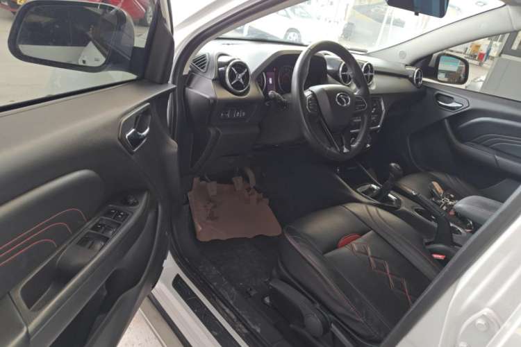 Used Soueast DX3 2018 1.5L Manual Luxury Model
