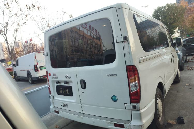 Used SAIC MAXUS Xintu V80 2023 2.0T Manual Classic Aoyuntong Power Version Short Wheelbase Ultra-Low Roof 5/6-Seater