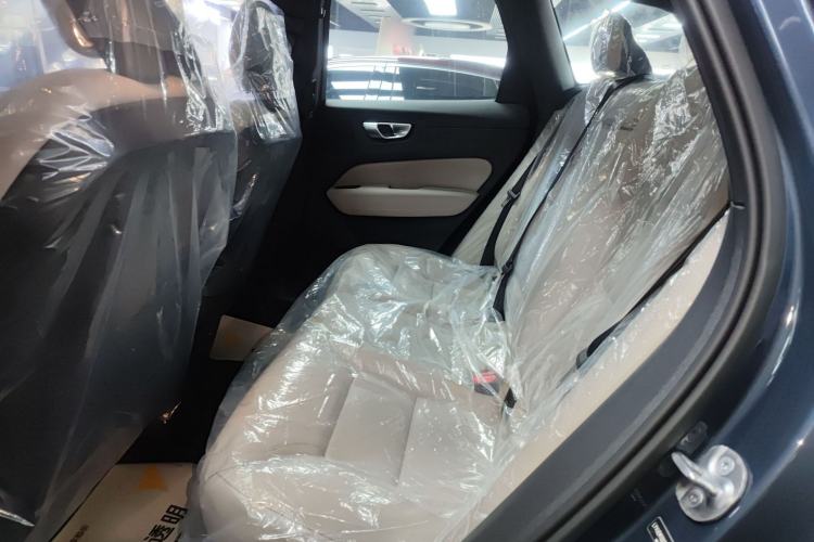 Used Volvo XC60 2026 B5 4x4 Smart Luxury Edition
