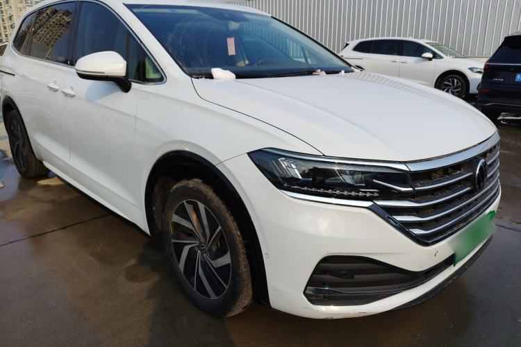 Used Volkswagen Viloran 2024 330TSI Luxury Edition

