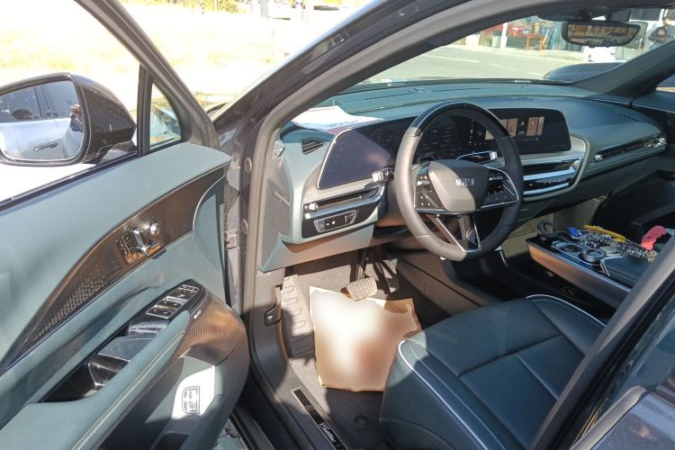 Used Cadillac LYRIQ 2022 Four-Wheel-Drive High-Performance Deluxe Edition
