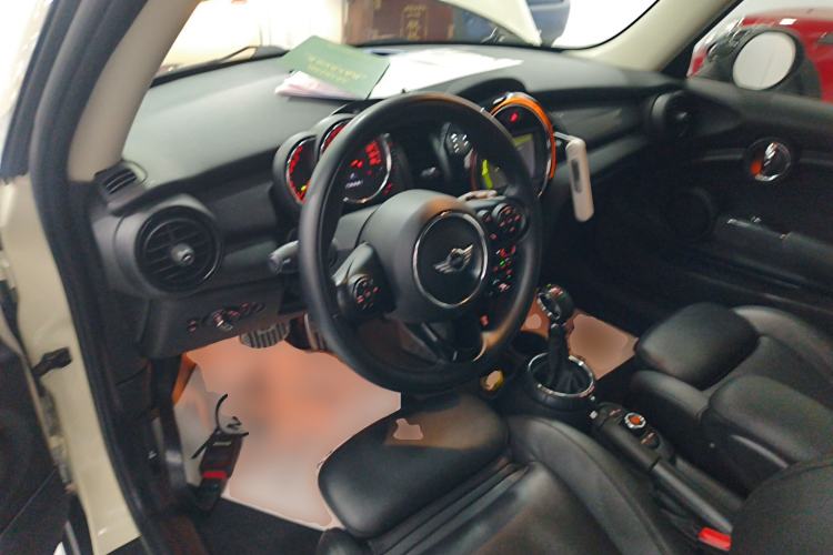 Used  MINI 2016 1.5T COOPER
