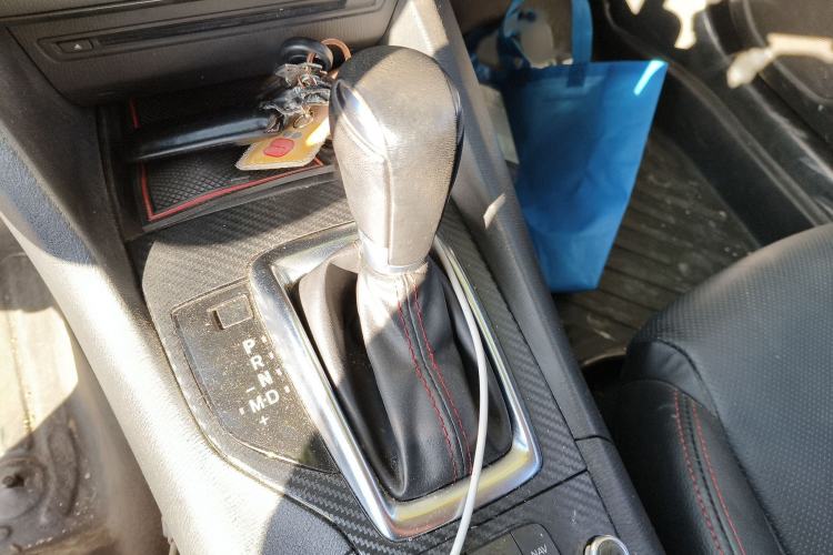 Used Mazda Mazda 3 Axela 2014 Sedan 2.0L Automatic Sport Model
