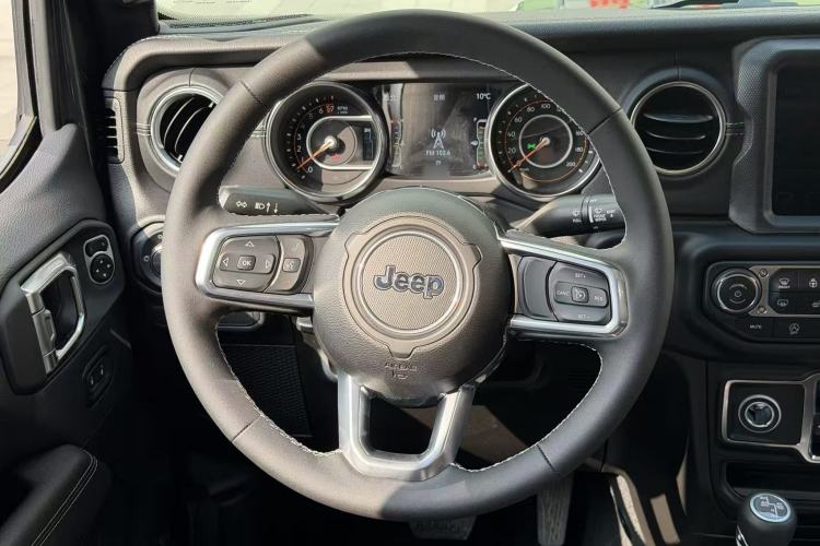 Used  Gladiator 2023 3.6L Overland