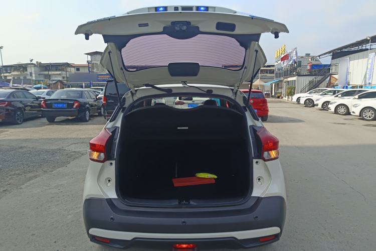 Used Nissan Kicks 2019 1.5L CVT Smart Connect Luxury Edition
