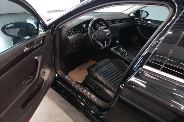 Used Volkswagen Magotan 2020 330TSI DSG Leading Model
